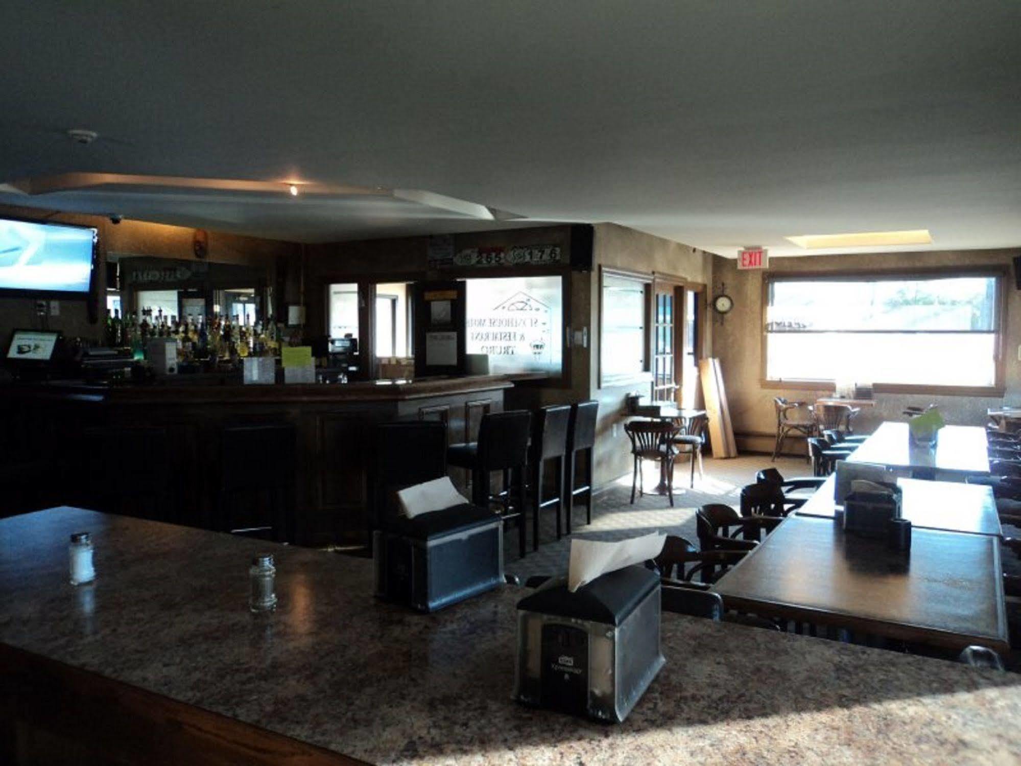 Stonehouse Motel And Restaurant Truro Ngoại thất bức ảnh